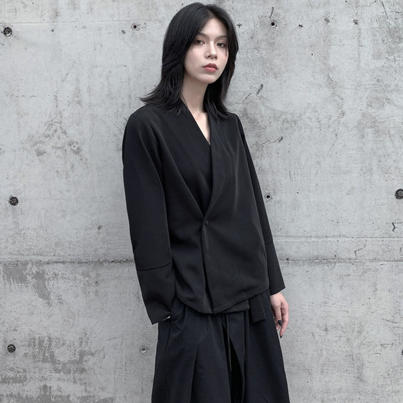 山本暗黑日系新中式设计感造型宽松西装上衣春夏休闲短外套和服女