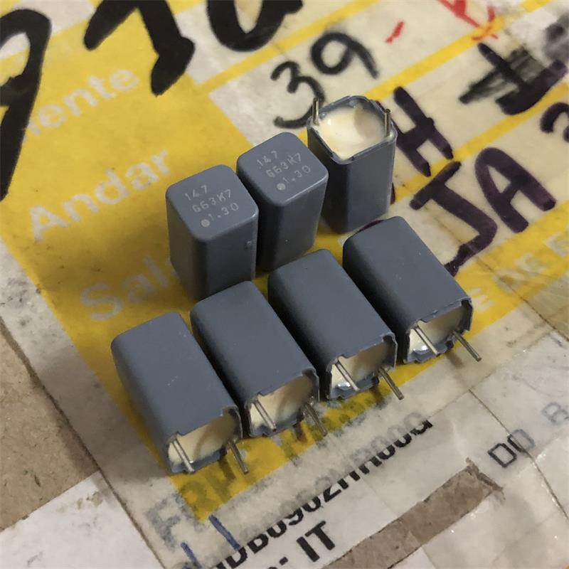 意大利ARCOTRONICS-STS FREE 150PF 63V 对角音频箔膜耦合电容