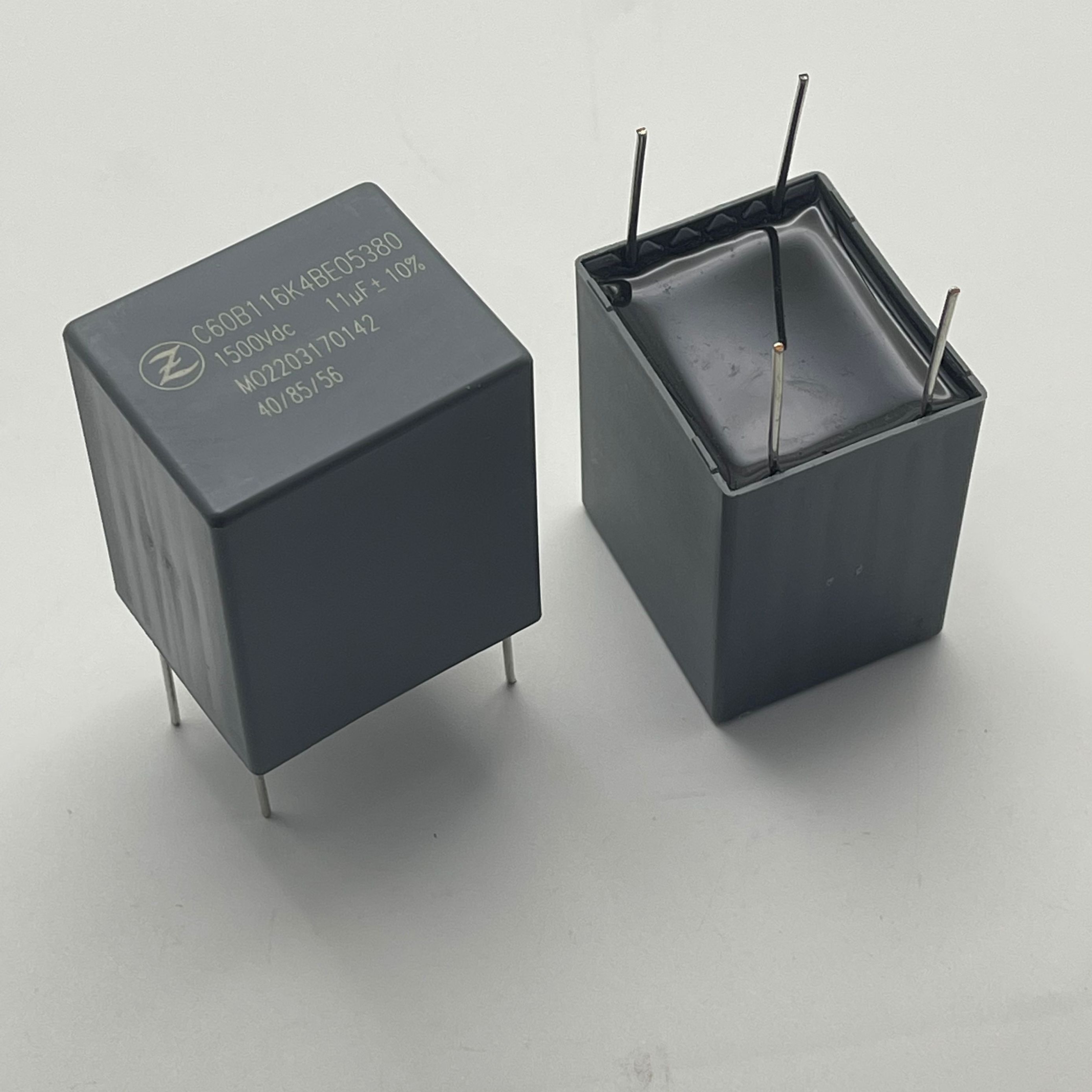 展翔薄膜无极电容11UF1500V
