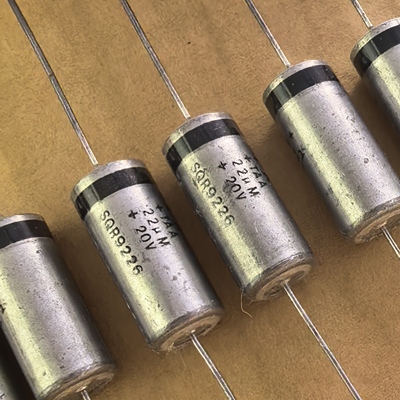 AVX电容22UF20VTAAC22M20