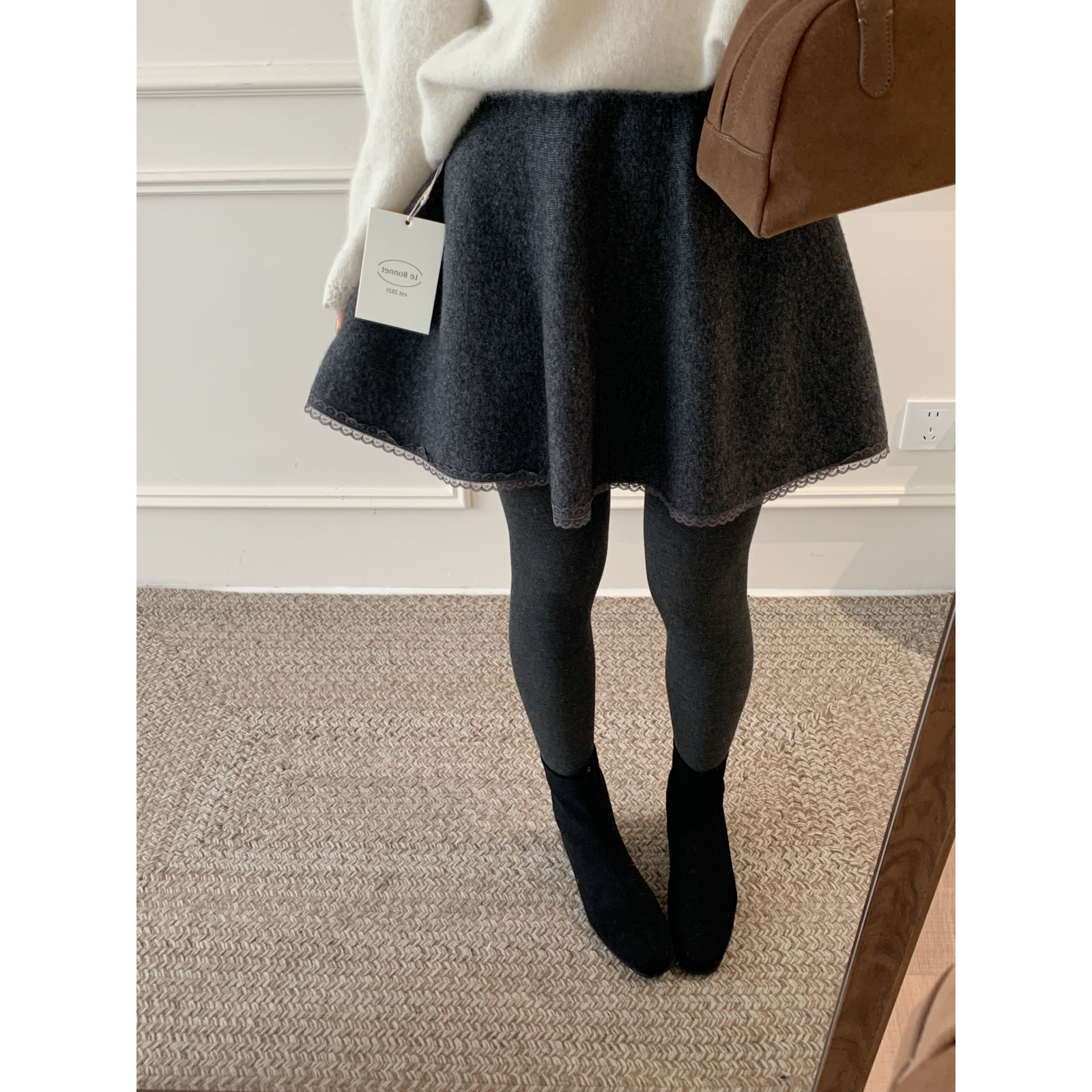 芭妮Bonnet MIU系气质蕾丝边加厚针织A字半身裙高腰遮胯伞裙6258