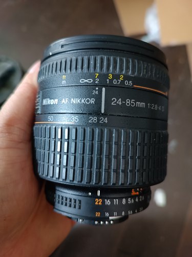 尼康24-85 2.8-4d广角微距镜头成色新尼康d800 df d7200等可用