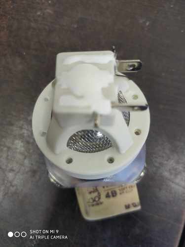 适用日立HCP-4060X/4060WX/4200X/5000X/5100X/5150X投影仪机灯泡