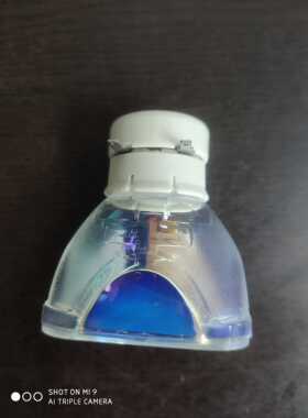 适用日立HCP-U25S/U26W/U27N/U27M/U27P/U32N/U32P/RX94投影灯泡