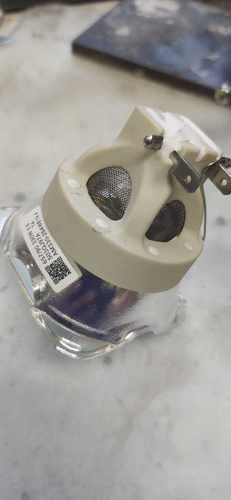适用于松下PT-SLX60C,PT-SLX65C,PT-SLW63C,PT-SLW73C投影机灯泡