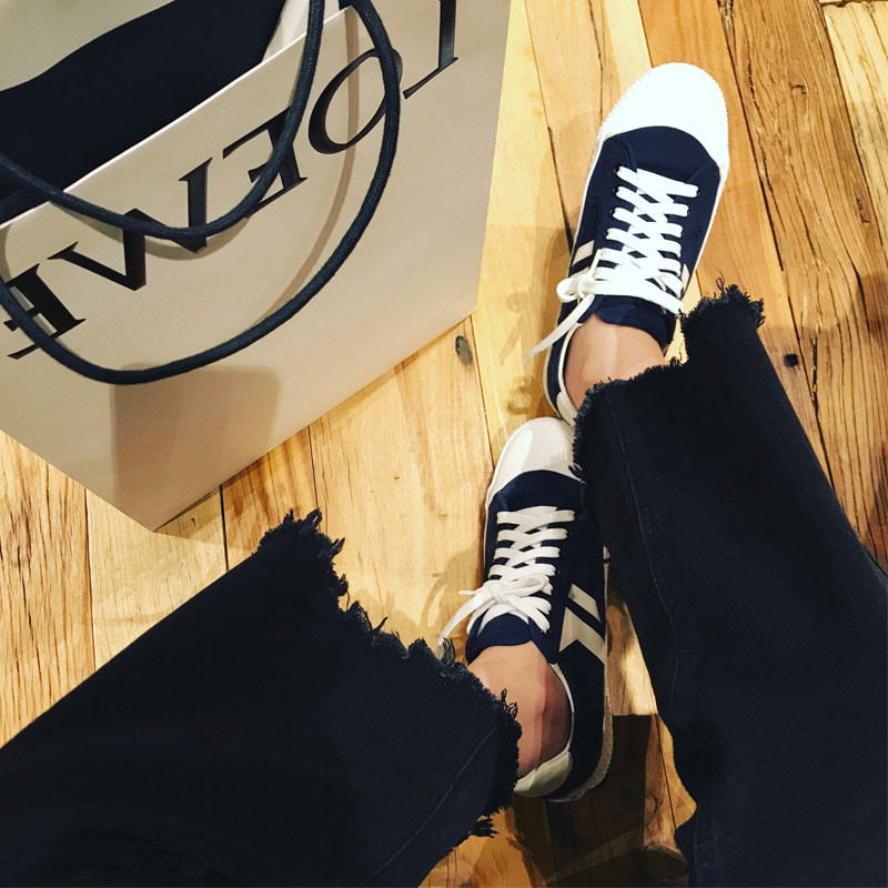 阿希哥同款淺口帆布鞋女鞋韓版休閑運動平底小白鞋學生百搭板鞋女在類目 女鞋, 低幫鞋中 - 來自Buy2taobao.com提供專業的淘寶代購服務