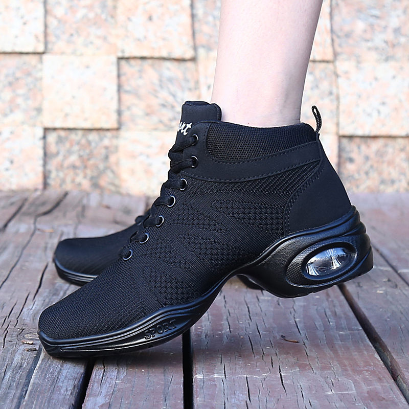 软底黑色跳舞鞋高帮新款广场舞鞋