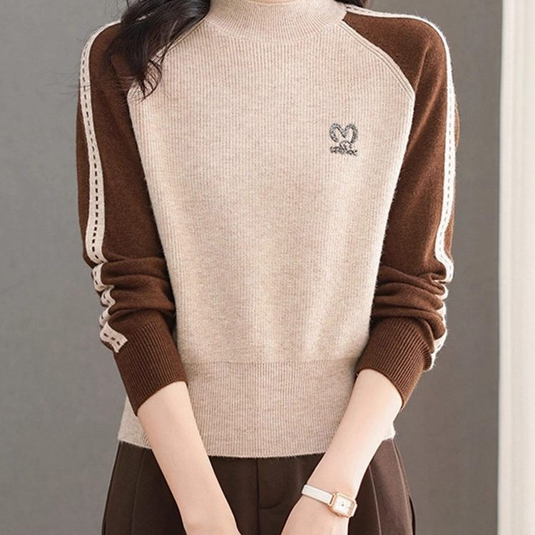 秋冬女半高领拼色短款显瘦羊毛衫