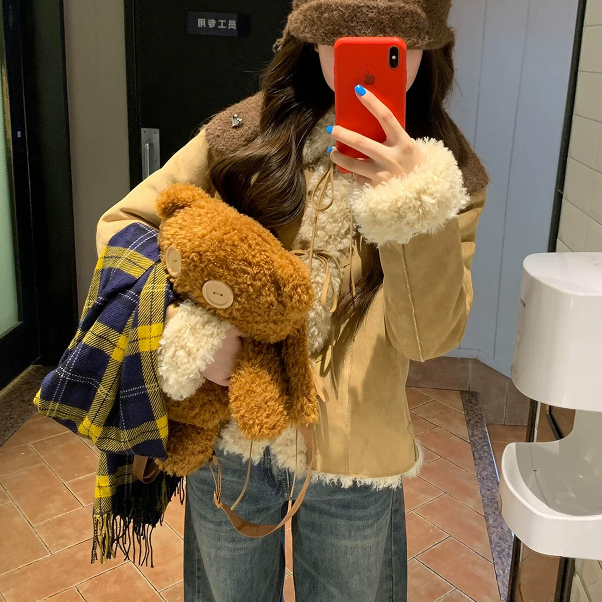 MEI ZI 美姿-韩系甜美复古设计感蝴蝶结仿皮毛一体加厚短外套1616