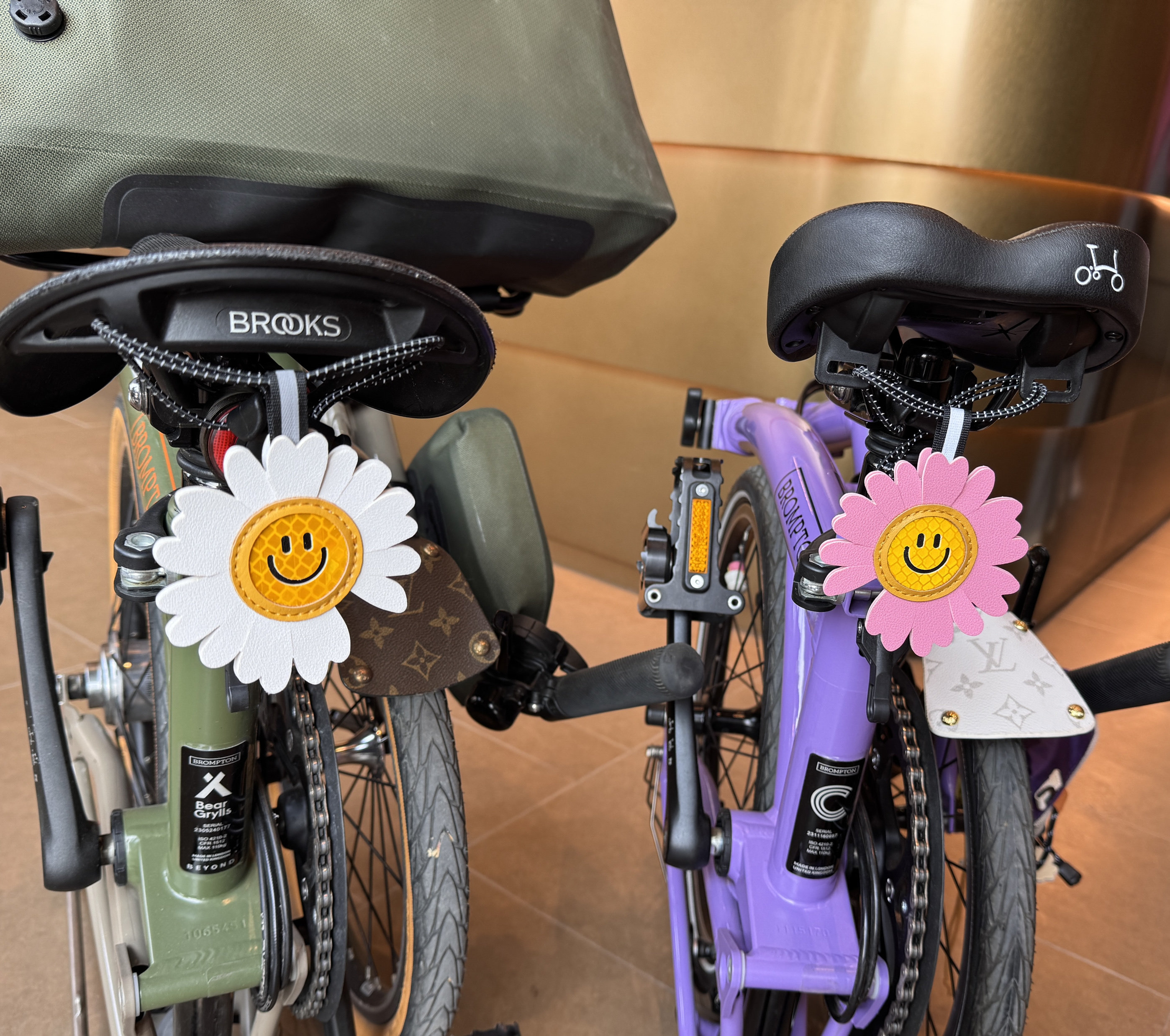 brompton小布折叠自行车安全反光牌配件洋甘菊笑脸夜光挂件骑行