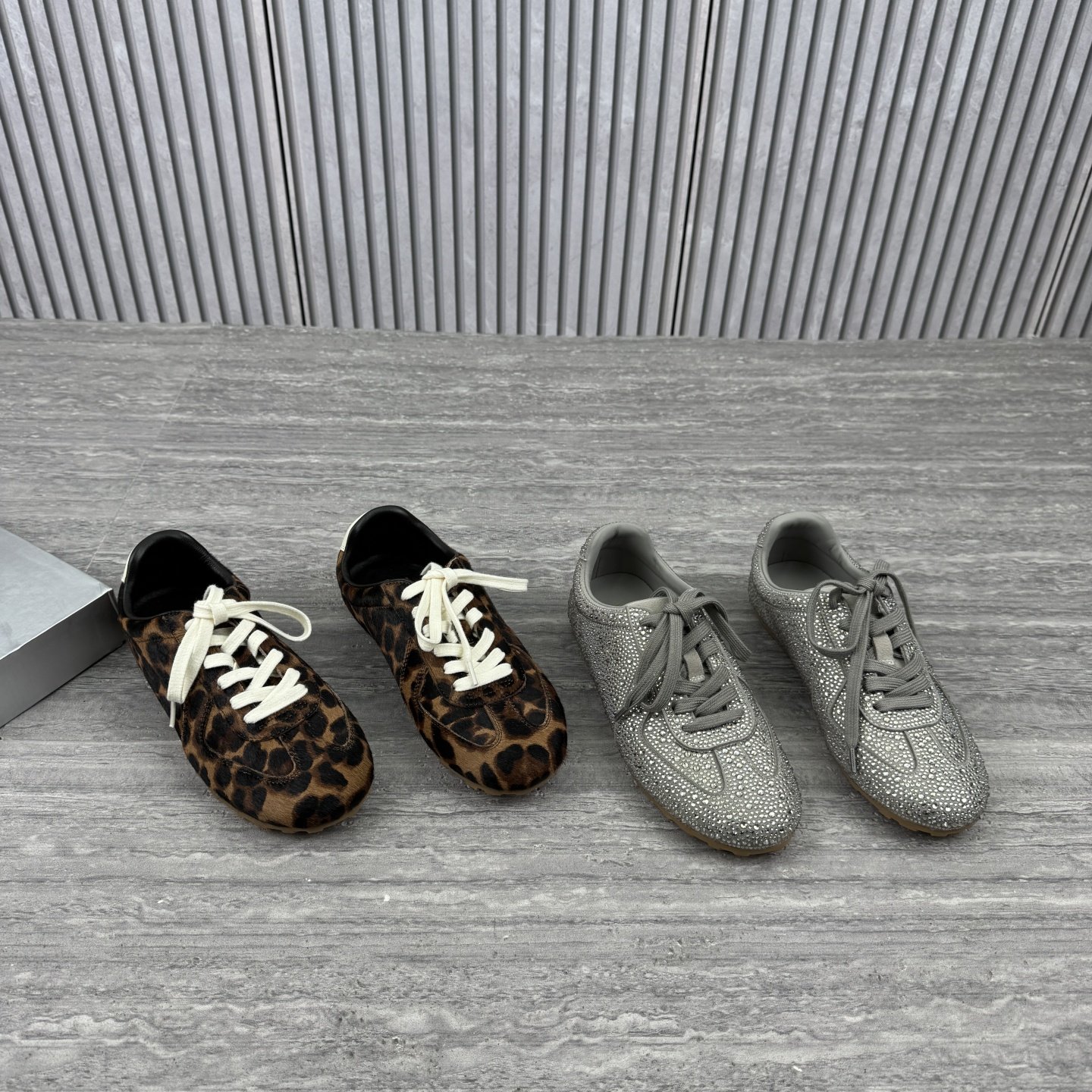 2026春季新款欧货欧洲站豹纹马毛德训鞋系带真皮平底时尚休闲鞋女,女鞋,德训鞋,淘宝优惠券,粉丝福利购,淘宝优惠卷