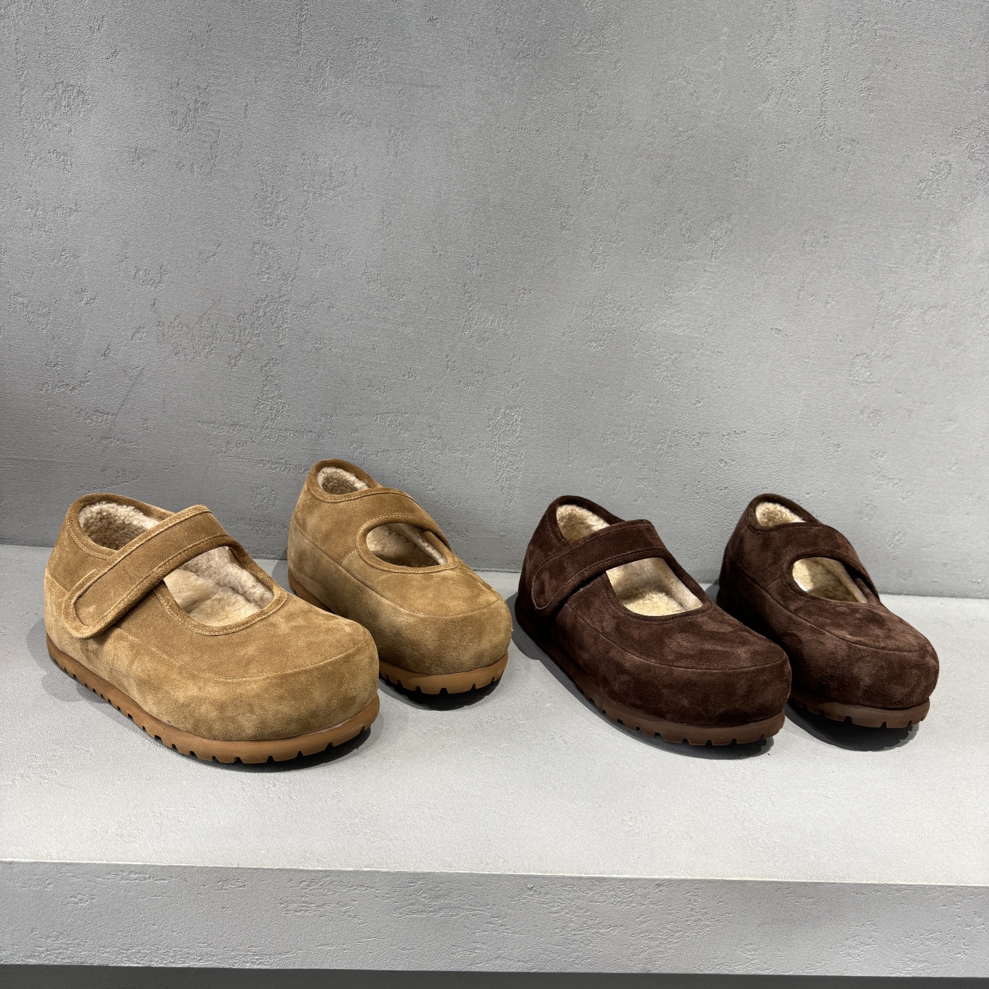 先峰名典厚底磨砂皮加绒玛丽珍鞋