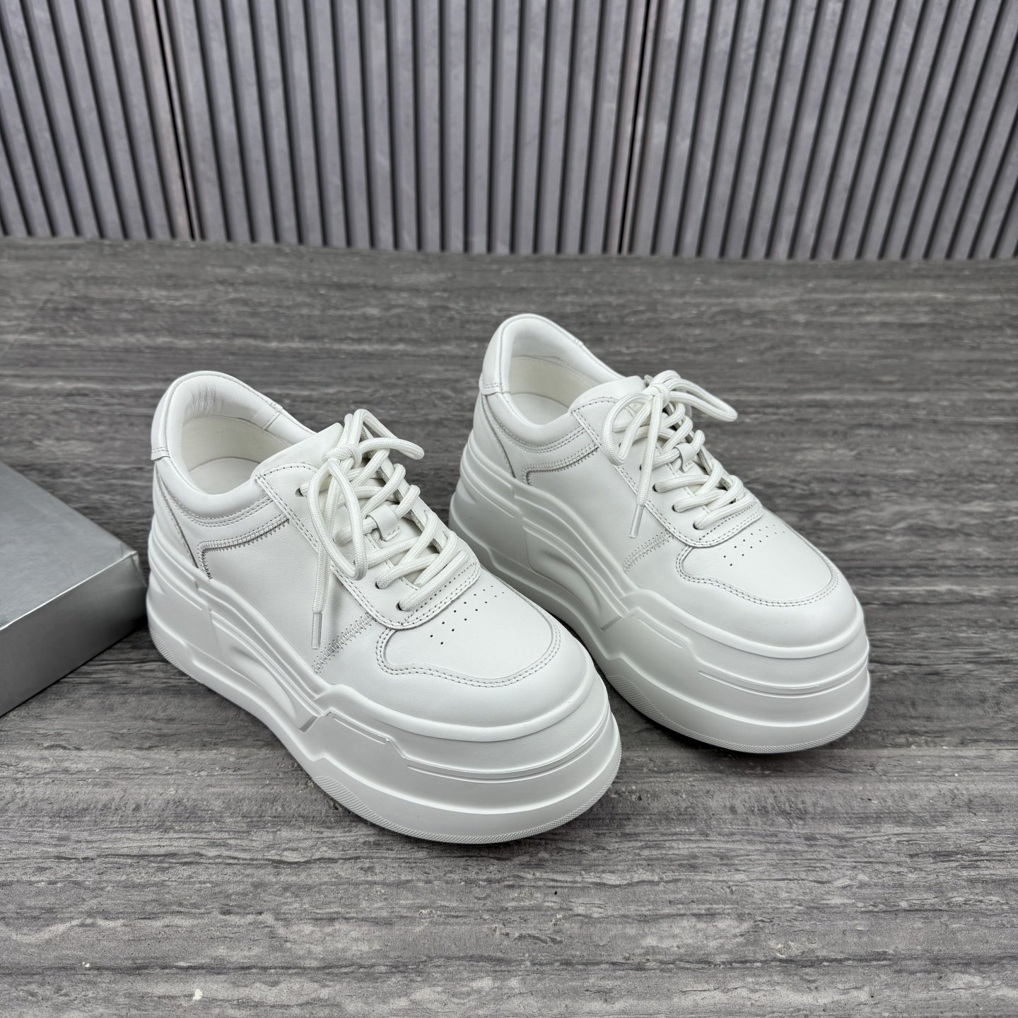 2026春季新款欧货欧洲站增高厚底百搭小白鞋真皮透气休闲松糕鞋女,女鞋,松糕（摇摇）鞋,淘宝优惠券,粉丝福利购,淘宝优惠卷