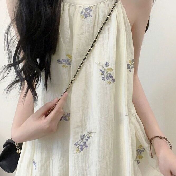 减龄铃兰花印花无袖挂脖