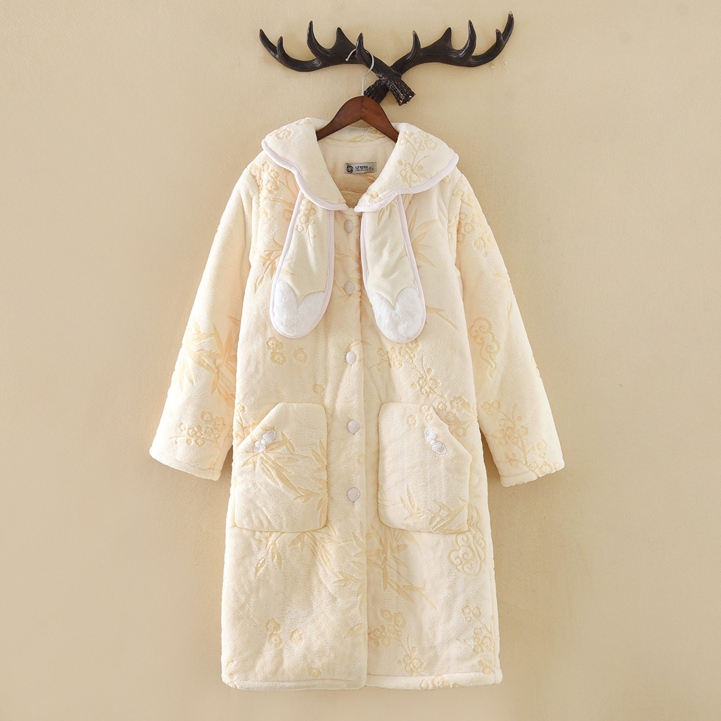 睡袍女生冬天三层夹棉保暖加厚加绒珊瑚绒浴袍可爱卡通加长家居服,女士内衣/男士内衣/家居服,睡袍/浴袍,淘宝优惠券,粉丝福利购,淘宝优惠卷