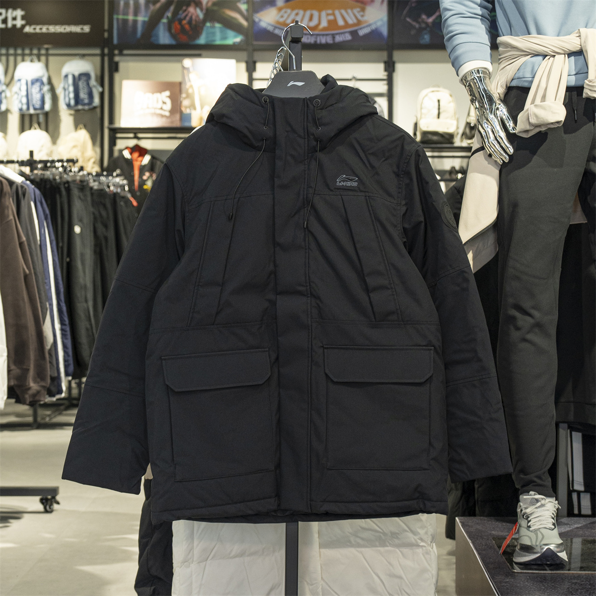 李宁运动羽绒服男2025冬季新款百搭时尚保暖连帽外套上衣AYMV285