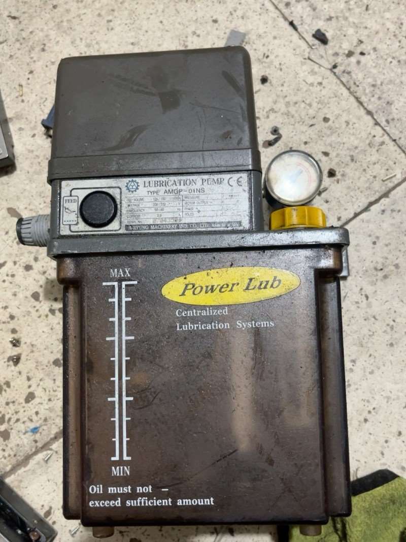 韩国A-RYUNG亚隆润滑油泵AMGP-01ns实物如图