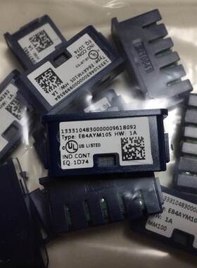 伦茨8400变频器储存卡E84AYM10S.机器上面