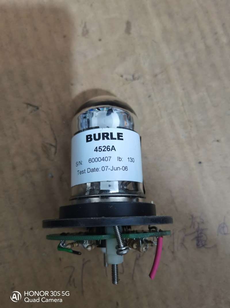 BURLE4526A电子倍增管实物拍摄下单前看好售后不