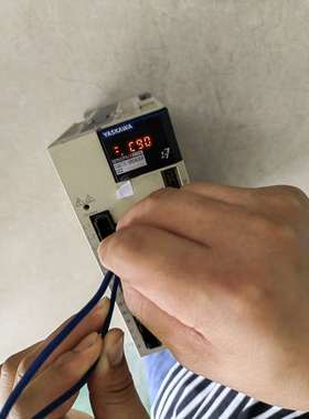 安川7系伺服驱动器SGD7S-5R5A00A002750