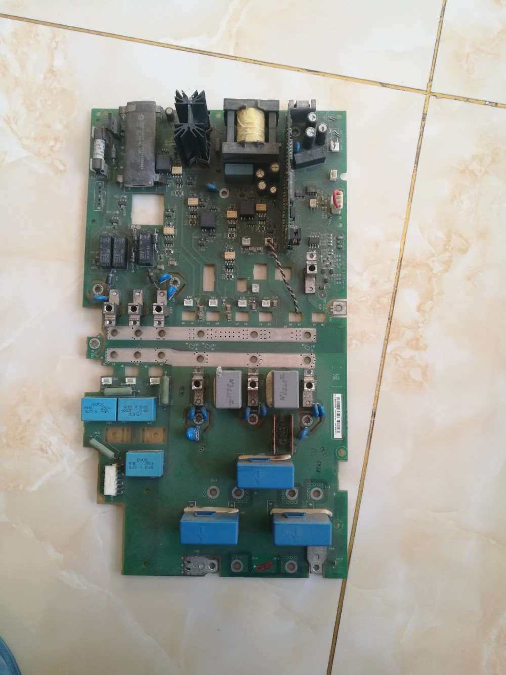 rint-5514c拆机,右上角碰掉两个电容,工人拆机的-议价