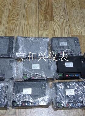 信捷触摸屏,型号有,TH865-UT  350一台有两台