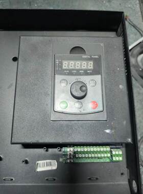 日业变频器37KW型号CM530-B4T037G/045P