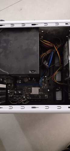 i34代cpu八G内存条主板B85M硬盘5