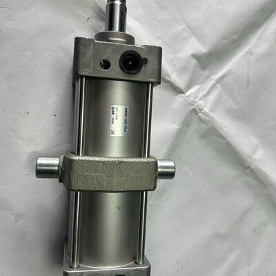 SMC气缸MDBT63-125Z-XC35，工程尾货，正( 议价）