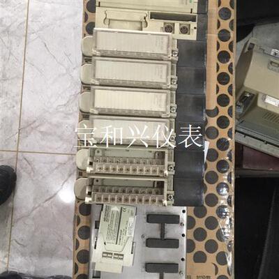 施耐德TSX PSY2600 1个 TSX-P5710 1个