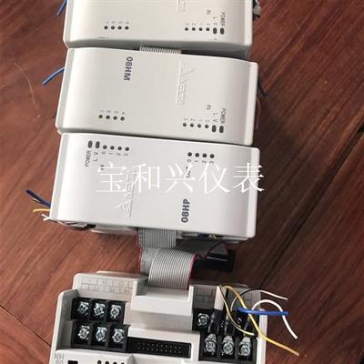 台达扩展模块DVP08HM11N有2个,DVP08HP11T