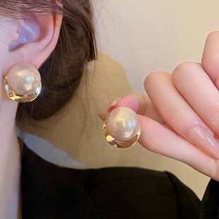 925银针新款大珠珠耳钉耳环新款设计感小众轻奢方圆脸耳针女