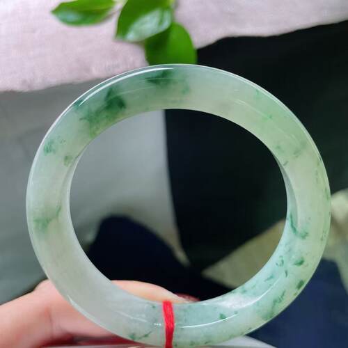 天然翡翠手镯