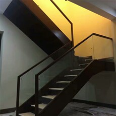 Лестница 独步楼梯玻璃扶手原木整梯
