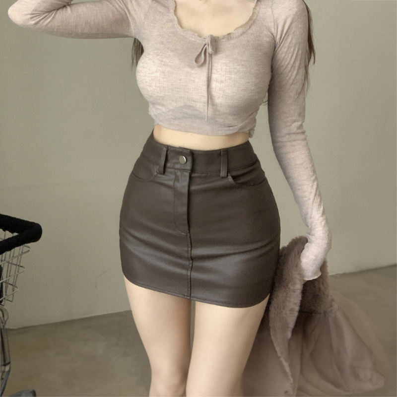 短款包臀时尚百搭纽扣皮裙半身裙