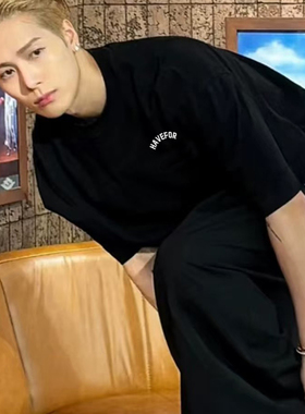 王嘉尔同款黑色t恤短袖重磅2026新款夏季纯棉潮牌半袖男字母上衣