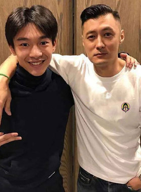 2026潮牌夏季新款T恤男士圆领港风简约纯棉宽松短袖卡通半袖夏装