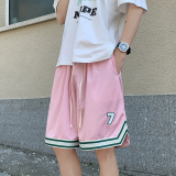 粉红色
