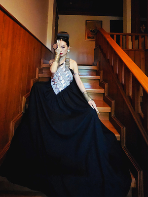 我是朱丽叶原创阿卡族老奶奶全手工铝片缝制民族风吊带连衣裙