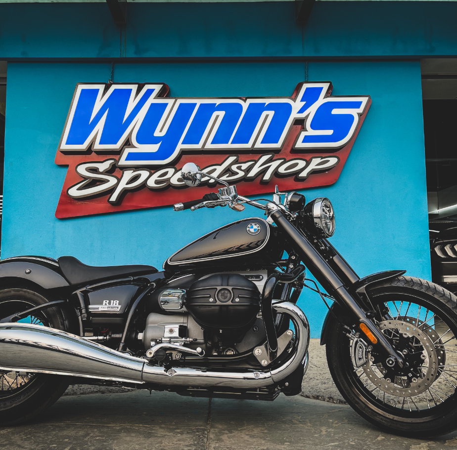 台湾制作宝马r18专用摩托车引擎保险杠机车发动机护杠防摔保护杠