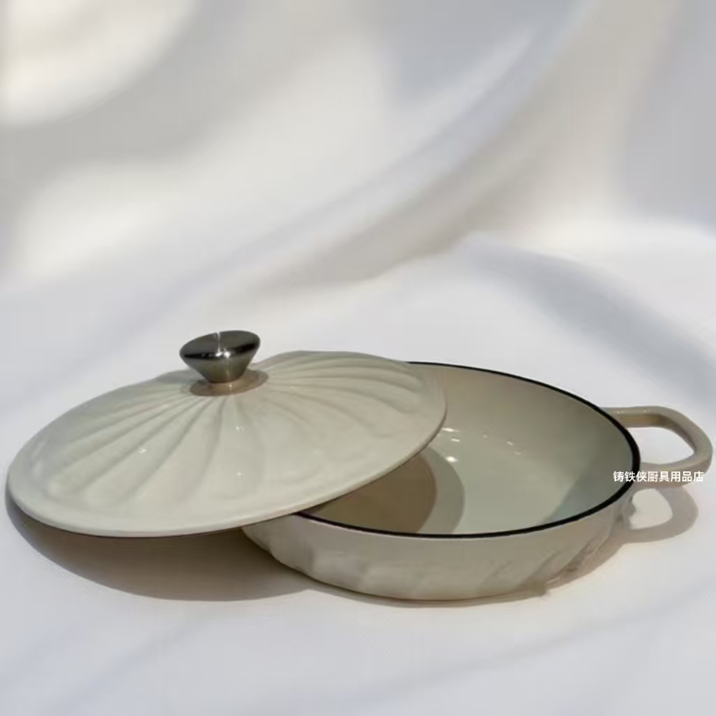 外贸铸铁珐琅锅26海鲜锅焖烧铁锅家用微压闷焗平底浅锅饭厅酒店