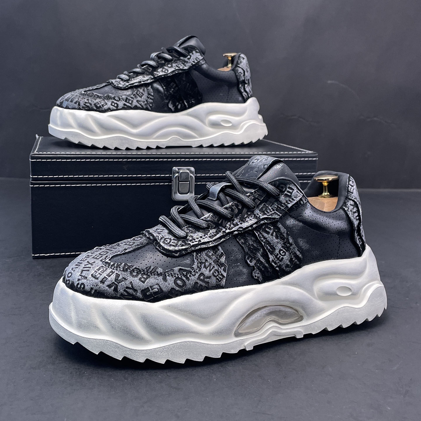 欧洲站男鞋厚底冬冬季时尚潮牌内增高板鞋超火个性百搭运动休闲鞋