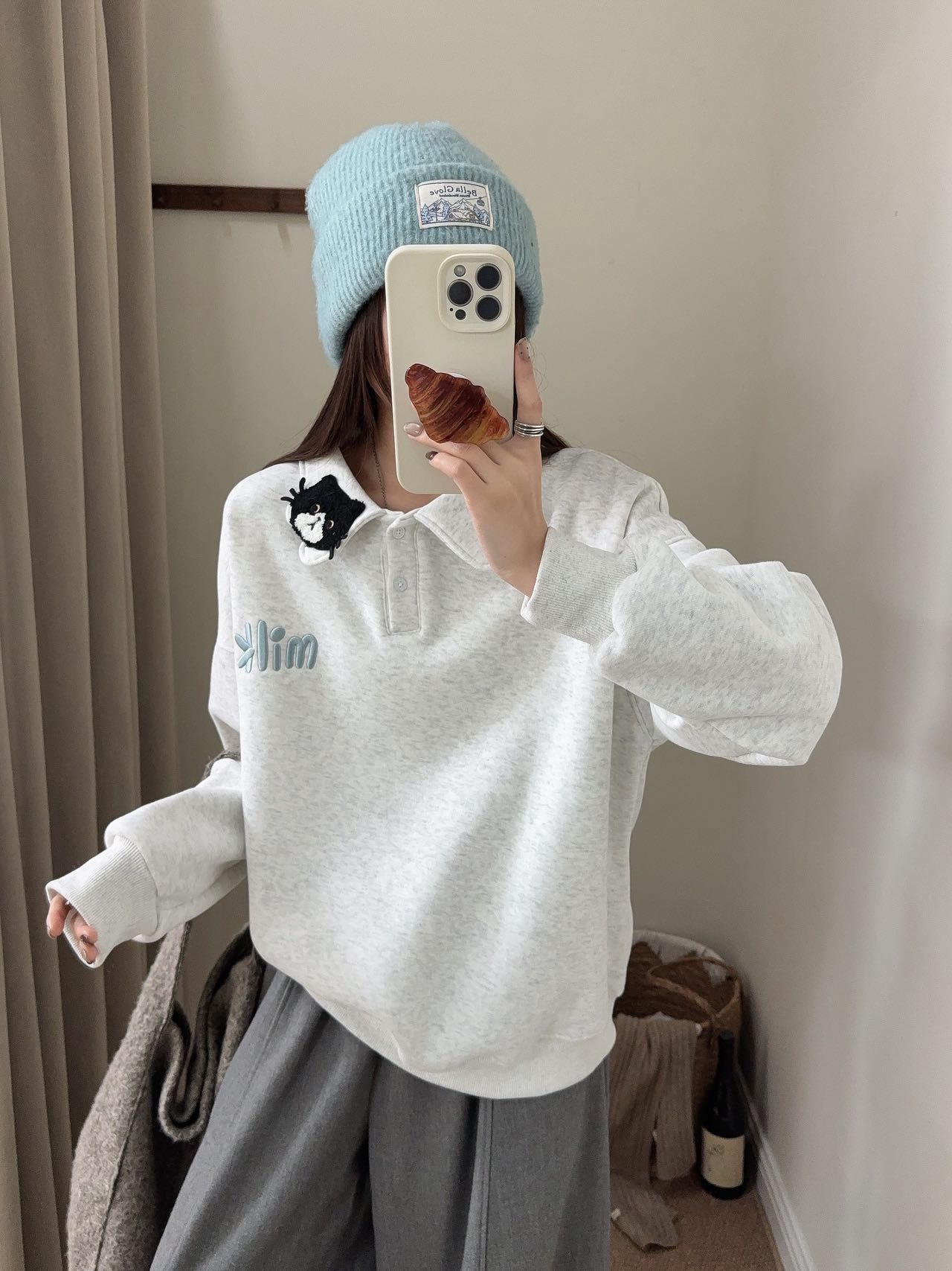 6215牛奶猫贴布绣加绒加厚翻领卫衣女套头长袖宽松Polo领休闲卫衣