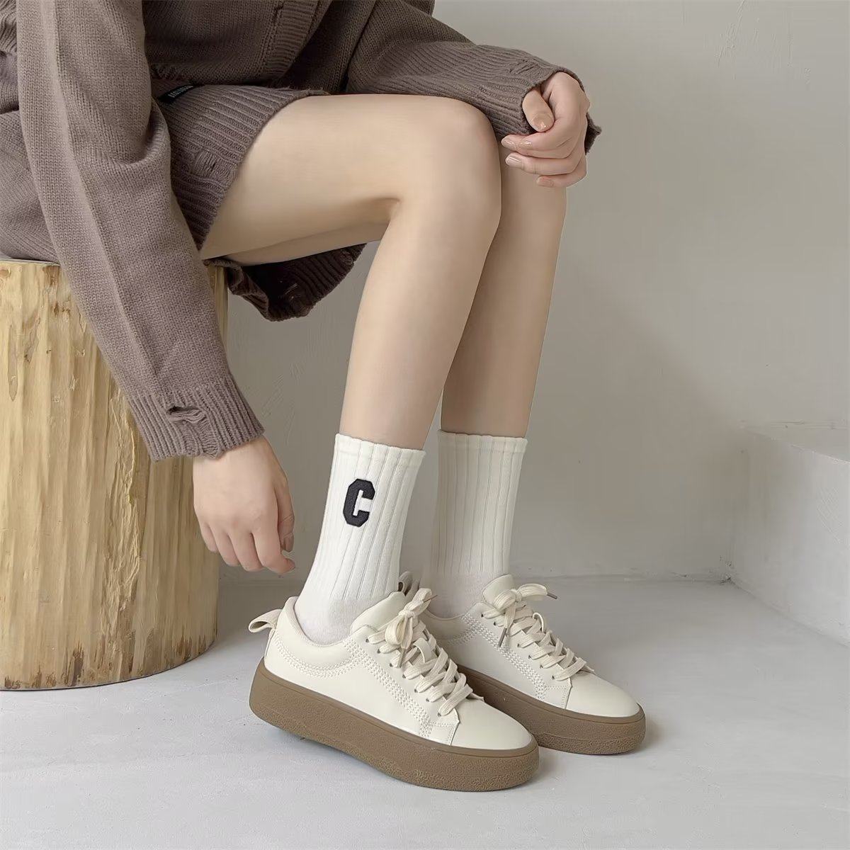 东大门韩版欧美街头潮流风ins字母大c刺绣棉袜中筒袜堆堆袜子女