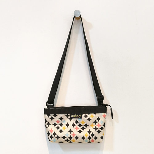 uutao便携单肩斜挎小布包有隔层