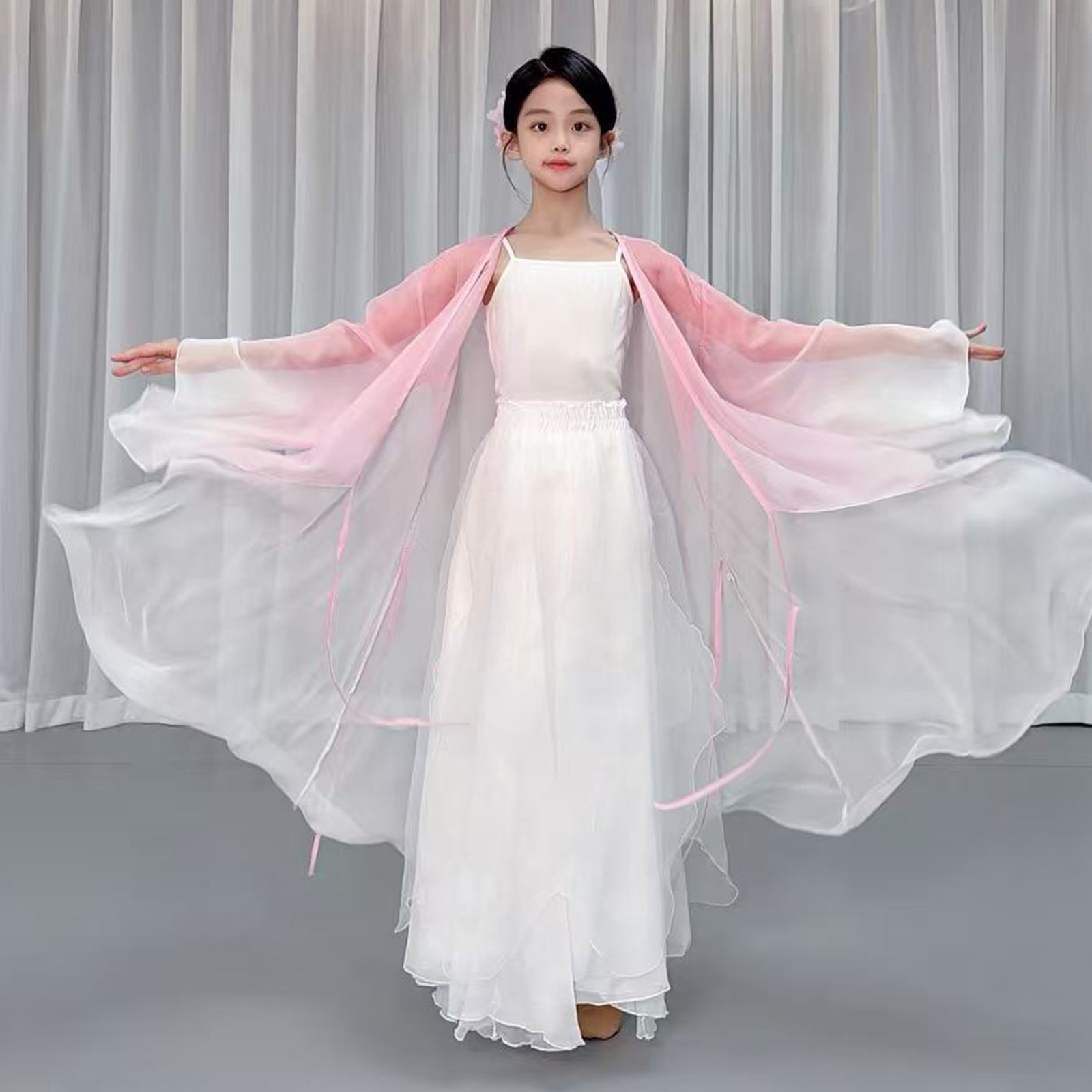儿童古典舞蹈服女中国风飘逸渐变大摆纱衣练功服新中式舞台表演服