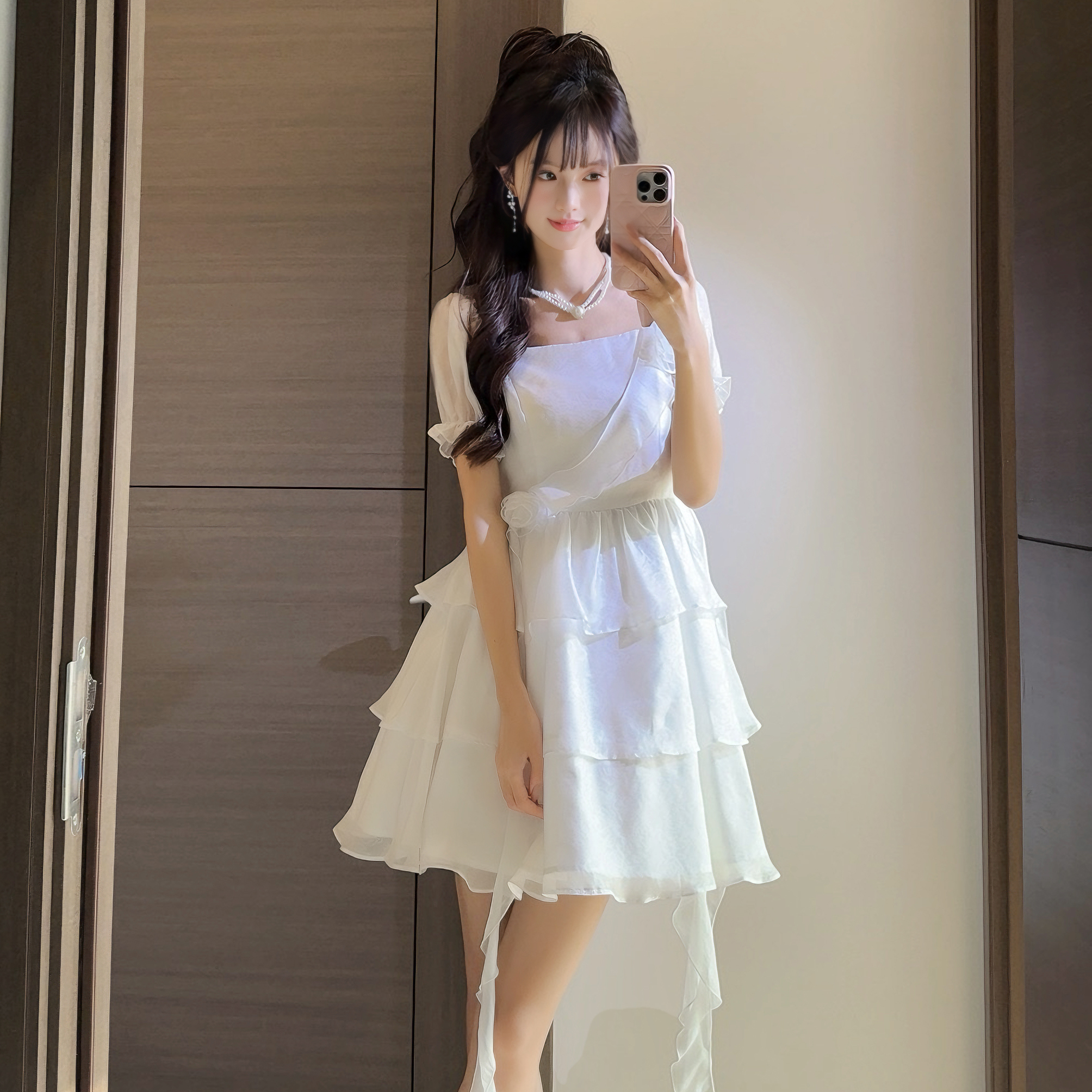 白月光度假约会法式甜美短裙