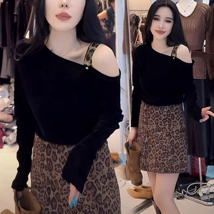 独特御姐穿搭小个子套装裙秋冬大码胖mm淑女漏肩t恤豹纹裙两件套