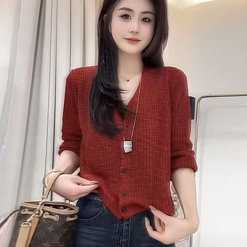 时尚百搭大码女装V领针织衫2026秋冬季胖MM洋气显瘦遮肉长袖上衣