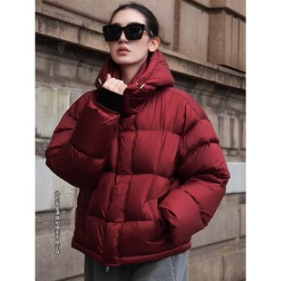 时尚 专柜正品 冬季 羽绒服2025新款 洋气面包外套 轻奢高级感红色短款